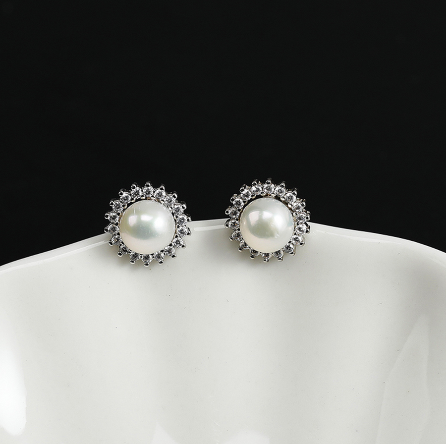 Pearl with Sliver Stud Earrings